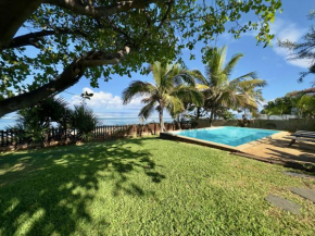Aigue-Marine - villa pieds dans l'eau avec piscine à Grand-Fond, Saint-Gilles-Les-Bains